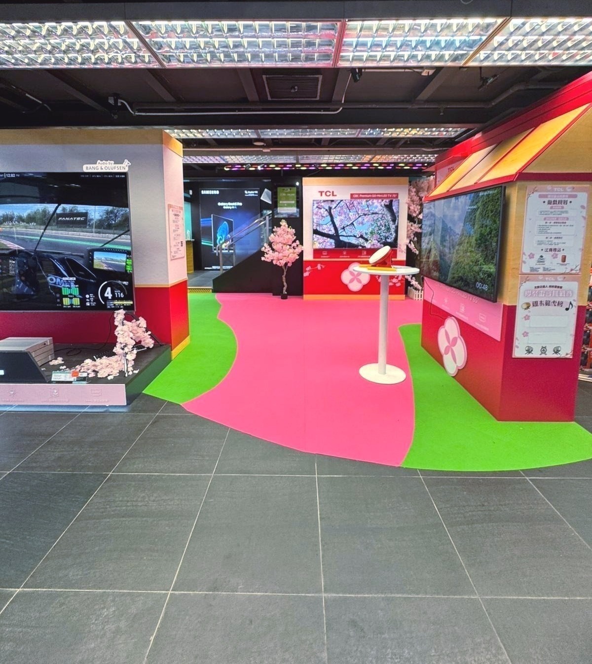TCL 活動現場 — 媒體及 KOL 出席